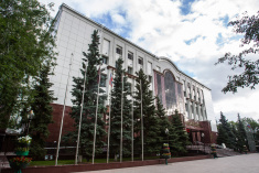 2 июля Тюменская областная научная библиотека имени Дмитрия Ивановича Менделеева возобновляет абонементное обслуживание 